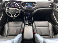 Hyundai Tucson 1.6 16v T-gdi Gl Ecoshift 2017/2018 COVEL VEICULOS ENCANTADO / Carros no Vale