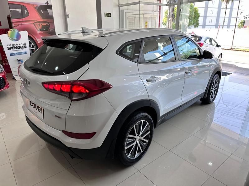 Hyundai Tucson 1.6 16v T-gdi Gl Ecoshift 2017/2018 COVEL VEICULOS ENCANTADO / Carros no Vale