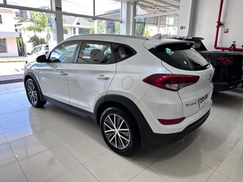Hyundai Tucson 1.6 16v T-gdi Gl Ecoshift 2017/2018 COVEL VEICULOS ENCANTADO / Carros no Vale