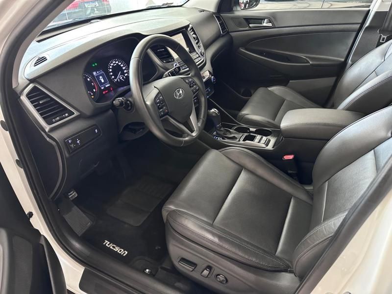 Hyundai Tucson 1.6 16v T-gdi Gl Ecoshift 2017/2018 COVEL VEICULOS ENCANTADO / Carros no Vale