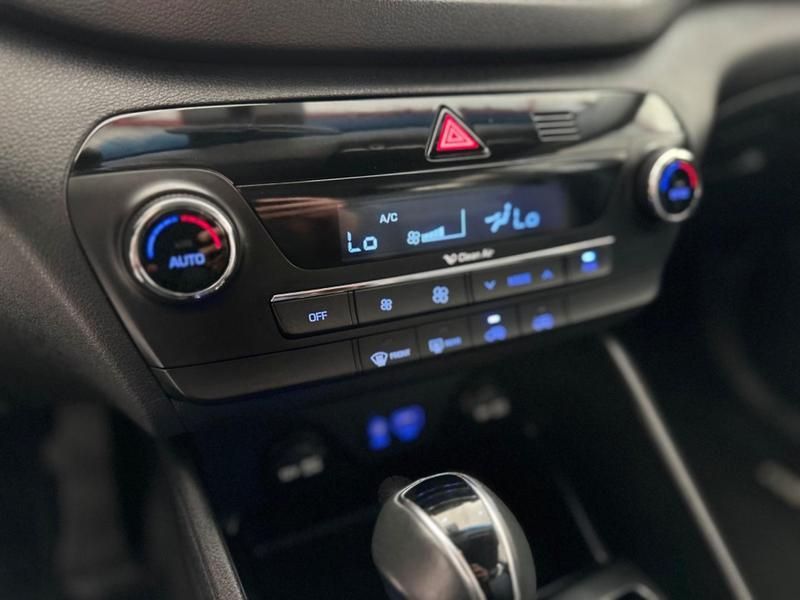 Hyundai Tucson 1.6 16v T-gdi Gl Ecoshift 2017/2018 COVEL VEICULOS ENCANTADO / Carros no Vale