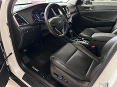 Hyundai Tucson 1.6 16v T-gdi Gl Ecoshift 2017/2018 COVEL VEICULOS ENCANTADO / Carros no Vale