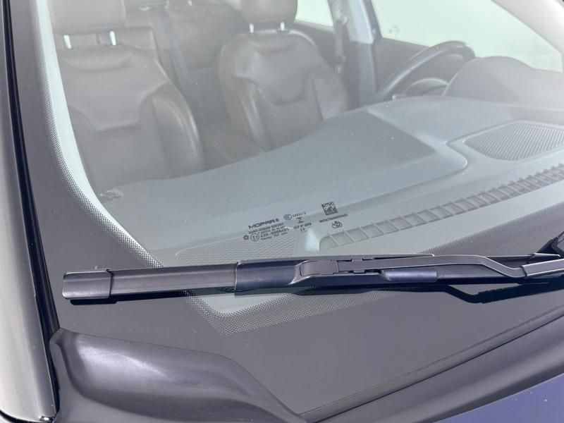 Jeep Compass Limited 2.0 4×4 16v 2020/2021 COVEL VEICULOS ENCANTADO / Carros no Vale Jeep Compass Limited 2.0 4×4 16v 2020/2021 COVEL VEICULOS ENCANTADO / Carros no Vale