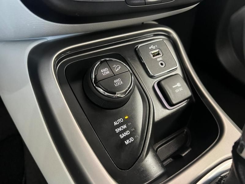 Jeep Compass Longitude 2.0 4×4 Dies 16v 2019/2019 COVEL VEICULOS ENCANTADO / Carros no Vale Jeep Compass Longitude 2.0 4×4 Dies 16v 2019/2019 COVEL VEICULOS ENCANTADO / Carros no Vale