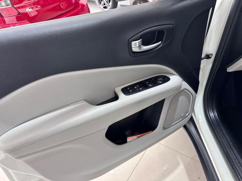 Jeep Compass Longitude 2.0 4×4 Dies 16v 2019/2019 COVEL VEICULOS ENCANTADO / Carros no Vale Jeep Compass Longitude 2.0 4×4 Dies 16v 2019/2019 COVEL VEICULOS ENCANTADO / Carros no Vale