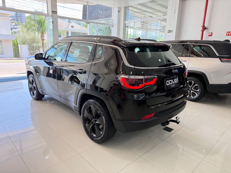 Jeep Compass Longitude 2.0 2017/2017 COVEL VEICULOS ENCANTADO / Carros no Vale Jeep Compass Longitude 2.0 2017/2017 COVEL VEICULOS ENCANTADO / Carros no Vale