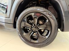 Jeep Compass Longitude 2.0 2017/2017 COVEL VEICULOS ENCANTADO / Carros no Vale