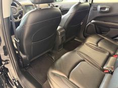 Jeep Compass Longitude 2.0 2017/2017 COVEL VEICULOS ENCANTADO / Carros no Vale