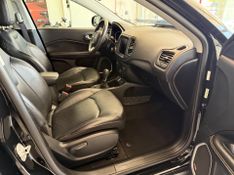 Jeep Compass Longitude 2.0 2017/2017 COVEL VEICULOS ENCANTADO / Carros no Vale