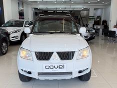 Mitsubishi Pajero Tr4 2.0 4×4 16v 140cv 2013/2014 COVEL VEICULOS ENCANTADO / Carros no Vale