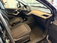 Peugeot 2008 Allure 1.6 16v 2018/2019 COVEL VEICULOS ENCANTADO / Carros no Vale