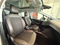 Peugeot 2008 Griffe 1.6 16v 2019/2020 COVEL VEICULOS ENCANTADO / Carros no Vale