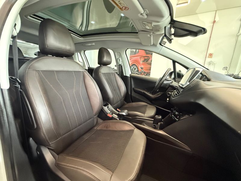 Peugeot 2008 Griffe 1.6 16v 2019/2020 COVEL VEICULOS ENCANTADO / Carros no Vale