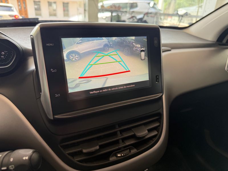 Peugeot 208 1.6 Griffe 16v 2018/2019 COVEL VEICULOS ENCANTADO / Carros no Vale