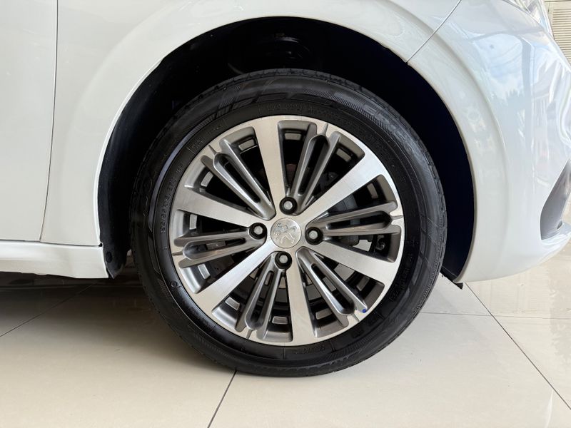 Peugeot 208 1.6 Griffe 16v 2018/2019 COVEL VEICULOS ENCANTADO / Carros no Vale
