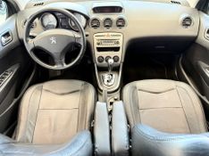 Peugeot 408 Allure 2.0 16v 2011/2012 COVEL VEICULOS ENCANTADO / Carros no Vale