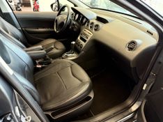 Peugeot 408 Allure 2.0 16v 2011/2012 COVEL VEICULOS ENCANTADO / Carros no Vale