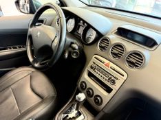 Peugeot 408 Allure 2.0 16v 2011/2012 COVEL VEICULOS ENCANTADO / Carros no Vale