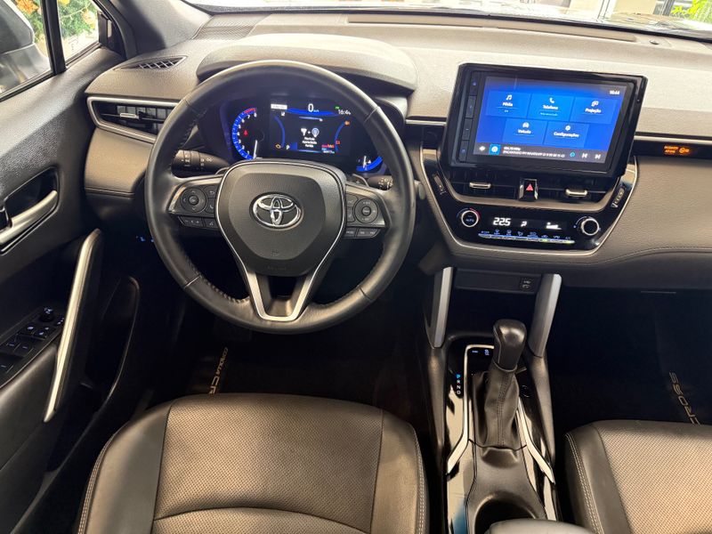 Toyota Corolla Cross Xre 2.0 16v 2023/2024 COVEL VEICULOS ENCANTADO / Carros no Vale Toyota Corolla Cross Xre 2.0 16v 2023/2024 COVEL VEICULOS ENCANTADO / Carros no Vale