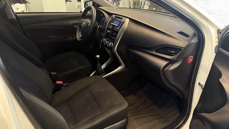 Toyota Yaris Xl Sedan 1.5 16v Mec. 2018/2019 COVEL VEICULOS ENCANTADO / Carros no Vale Toyota Yaris Xl Sedan 1.5 16v Mec. 2018/2019 COVEL VEICULOS ENCANTADO / Carros no Vale