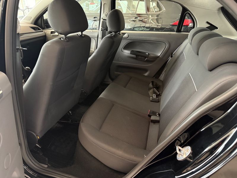 Volkswagen Gol Comfortline 1.0 Total 2016/2017 COVEL VEICULOS ENCANTADO / Carros no Vale Volkswagen Gol Comfortline 1.0 Total 2016/2017 COVEL VEICULOS ENCANTADO / Carros no Vale