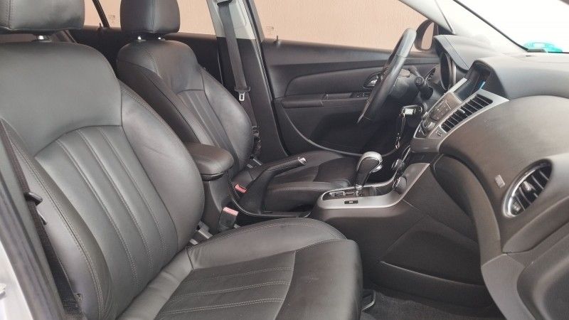Chevrolet CRUZE LT SPORT 1.8 2014 GRASSI VEÍCULOS LAJEADO / Carros no Vale