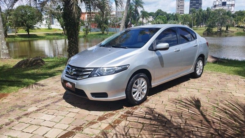 Honda CITY LX 2013 GRASSI VEÍCULOS LAJEADO / Carros no Vale