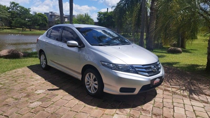 Honda CITY LX 2013 GRASSI VEÍCULOS LAJEADO / Carros no Vale