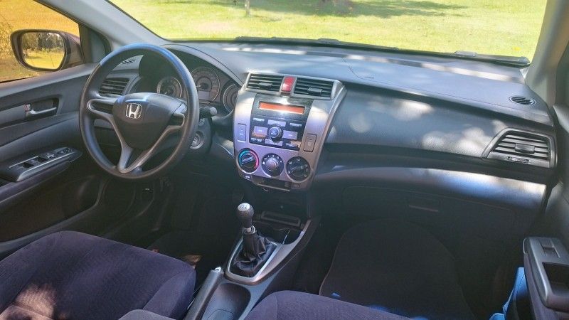 Honda CITY LX 2013 GRASSI VEÍCULOS LAJEADO / Carros no Vale