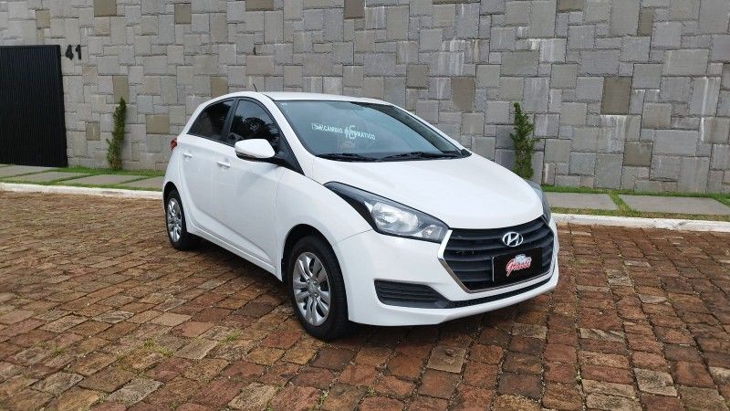 Hyundai HB20 COMFORT PLUS 1.6 2016 GRASSI VEÍCULOS LAJEADO / Carros no Vale