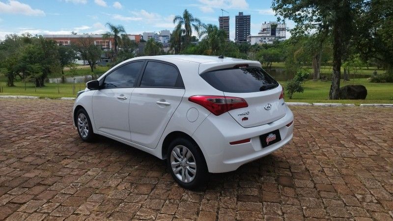 Hyundai HB20 COMFORT PLUS 1.6 2016 GRASSI VEÍCULOS LAJEADO / Carros no Vale