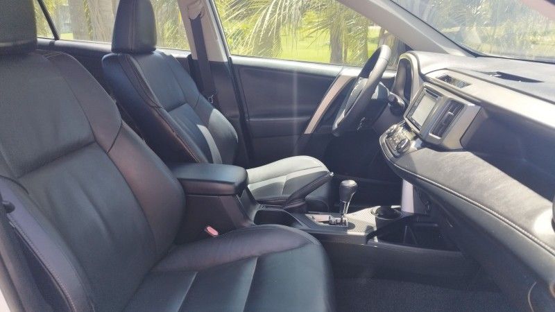 Toyota RAV-4 2.5 2015 GRASSI VEÍCULOS LAJEADO / Carros no Vale