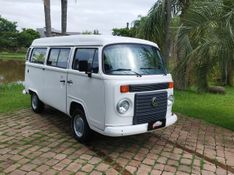 Volkswagen KOMBI STANDARD 1.4 TOTAL 2012 GRASSI VEÍCULOS LAJEADO / Carros no Vale