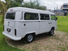 Volkswagen KOMBI STANDARD 1.4 TOTAL 2012 GRASSI VEÍCULOS LAJEADO / Carros no Vale