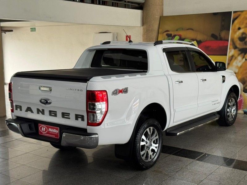Ford RANGER LIMITED 3.2 2020 HÉLIO AUTOMÓVEIS LAJEADO / Carros no Vale