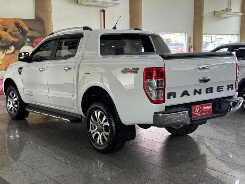 Ford RANGER LIMITED 3.2 2020 HÉLIO AUTOMÓVEIS LAJEADO / Carros no Vale