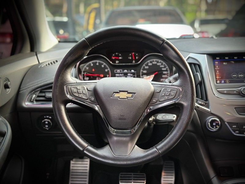 Chevrolet CRUZE SEDAN LT 1.4 TURBO 2022 NEUMANN VEÍCULOS ARROIO DO MEIO / Carros no Vale