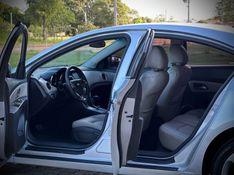 Chevrolet CRUZE SEDAN LT 1.8 2013 NEUMANN VEÍCULOS ARROIO DO MEIO / Carros no Vale