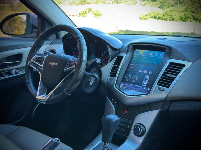 Chevrolet CRUZE SEDAN LT 1.8 2013 NEUMANN VEÍCULOS ARROIO DO MEIO / Carros no Vale
