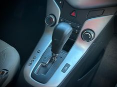 Chevrolet CRUZE SEDAN LT 1.8 2013 NEUMANN VEÍCULOS ARROIO DO MEIO / Carros no Vale