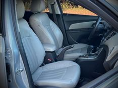 Chevrolet CRUZE SEDAN LT 1.8 2013 NEUMANN VEÍCULOS ARROIO DO MEIO / Carros no Vale