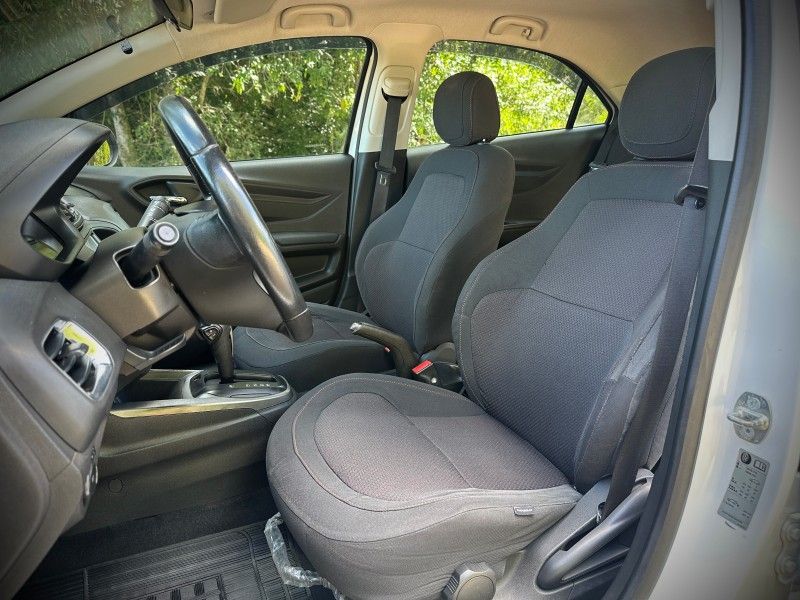 Chevrolet ONIX LTZ 1.4 2015 NEUMANN VEÍCULOS ARROIO DO MEIO / Carros no Vale