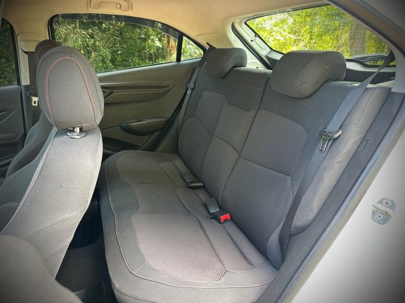 Chevrolet ONIX LTZ 1.4 2015 NEUMANN VEÍCULOS ARROIO DO MEIO / Carros no Vale