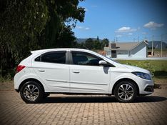Chevrolet ONIX LTZ 1.4 2015 NEUMANN VEÍCULOS ARROIO DO MEIO / Carros no Vale