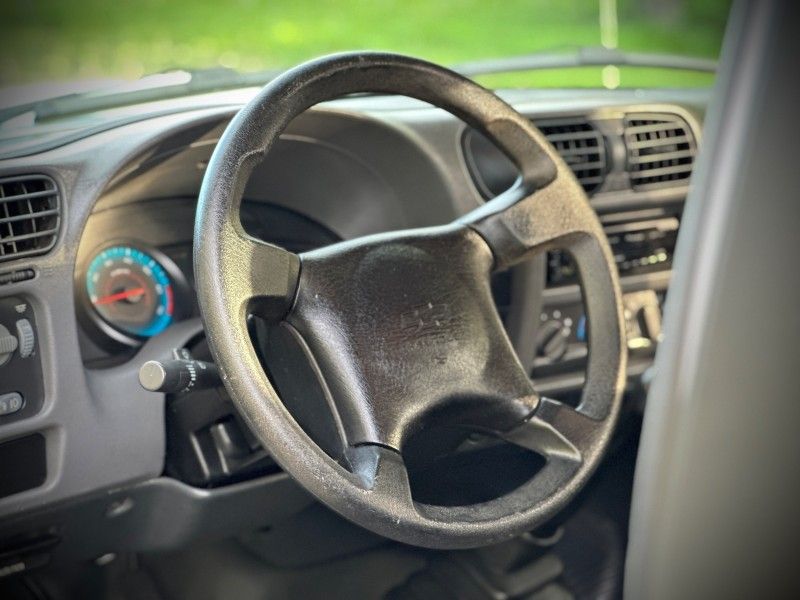 Chevrolet S10 ADVANTAGE 2.4 2011 NEUMANN VEÍCULOS ARROIO DO MEIO / Carros no Vale