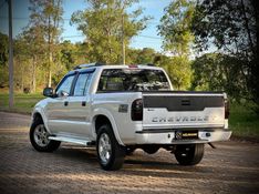 Chevrolet S10 ADVANTAGE 2.4 2011 NEUMANN VEÍCULOS ARROIO DO MEIO / Carros no Vale