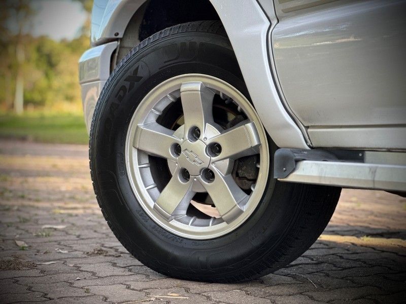 Chevrolet S10 ADVANTAGE 2.4 2011 NEUMANN VEÍCULOS ARROIO DO MEIO / Carros no Vale