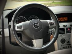 Chevrolet VECTRA ELEGANCE 2.0 2011 NEUMANN VEÍCULOS ARROIO DO MEIO / Carros no Vale