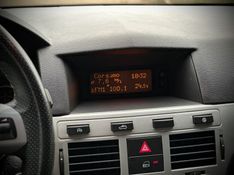 Chevrolet VECTRA ELEGANCE 2.0 2011 NEUMANN VEÍCULOS ARROIO DO MEIO / Carros no Vale