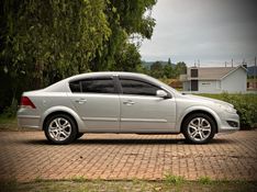 Chevrolet VECTRA ELEGANCE 2.0 2011 NEUMANN VEÍCULOS ARROIO DO MEIO / Carros no Vale